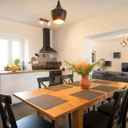 Beautiful Casa Slivari Istria In Labin *