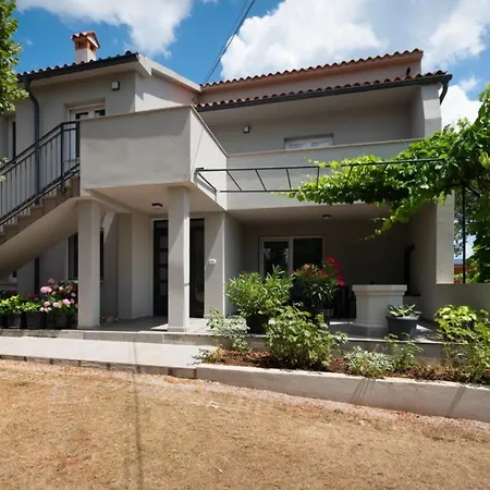 Villa Beautiful Casa Slivari Istria In Labin *